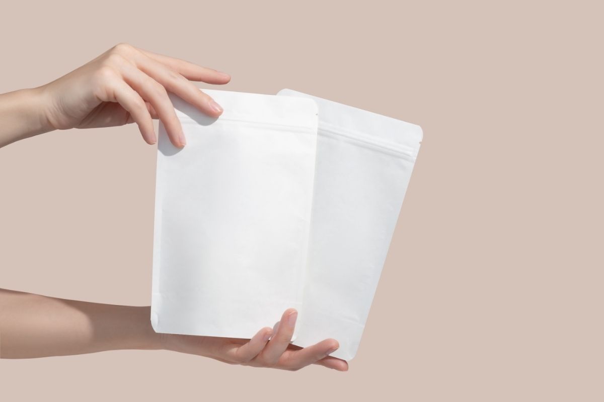 stand-up resealable pouches